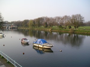 OLYMPUS DIGITAL CAMERA the river thames richmond