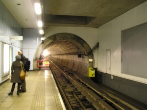 OLYMPUS DIGITAL CAMERA greenwich tube station