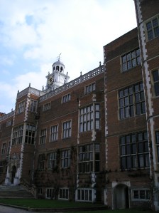OLYMPUS DIGITAL CAMERA hatfield house, henry moore at hatfield house