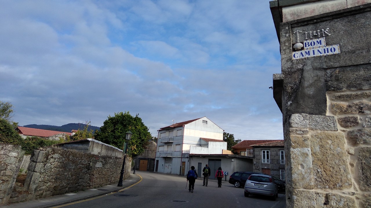 convent of saint domingo tui, church of saint bartolome tui, Camino Portugues, Camino de Santiago, tui, spain, camino de santiago, portuguese coastal route, portuguese central route to santiago, walking the camino, porto to santiago, walk 1000 miles, over the hill and still travelling, baby boomers, silver surfers, the boomer generation, things to do in your 60s, bucket list for the older generation,