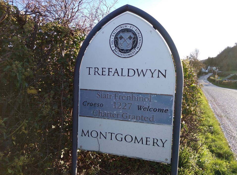 a walk from wales to england, walk 1000 miles, camino practice walks, camino ingles, nordic walking poles, offas dyke, walks in the uk