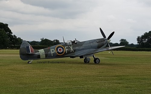 spitfire p fx, battle of britain aitshow headcorn, raf 100th anniversary, fly a spitfire