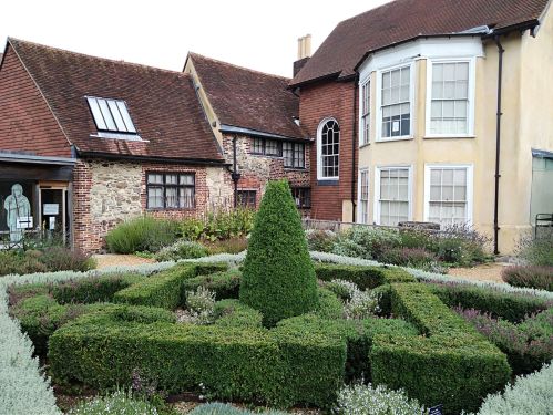 the tudor house southampton, city walls southampton england, explore southampton, visit southampton