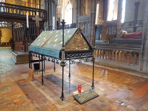 St Swithun's Shrine, Winchester Cathedral, the pilgrims way, winchester to canterbury, walking the pilgrims way, long distance walks, solo walking for women, explore england, map my walk