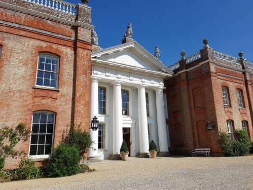 avington park, walking the pilgrims way, winchester to canterbury, walking the pilgrims way, long distance walking, solo walking for women