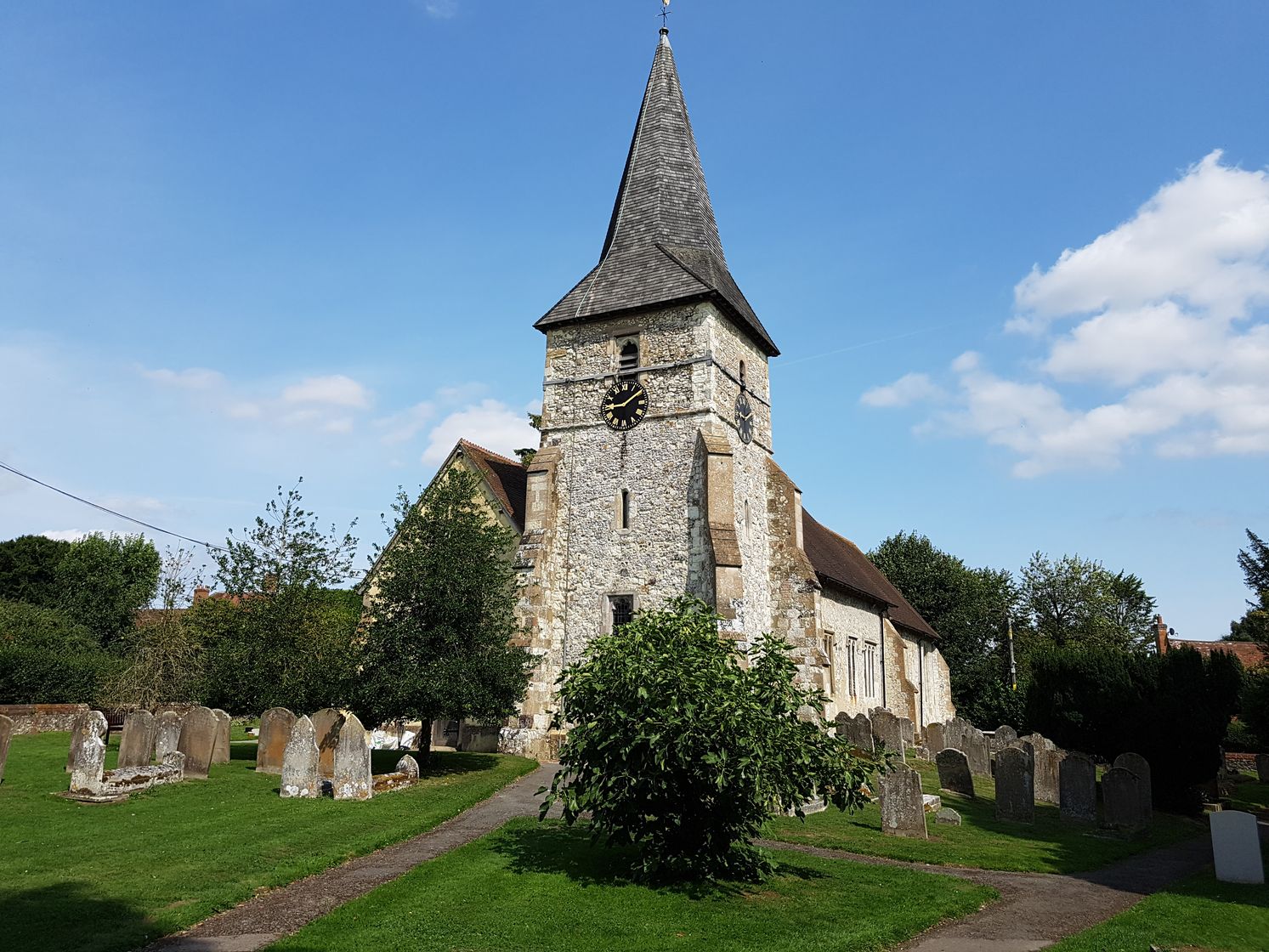 church of the holy rood holybourne, walking the pilgrims way, map my walk, winchester to canterbury along the pilgrims way, long distance walks uk, solo walking for women, domesday book villages, day 3 alton to farnham