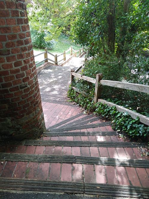 walking the pilgrims way, farnham to guildford, long distance walks in the uk, solo walking for women, farnham castle, the north downs way, churches of england, domesday book town of the england