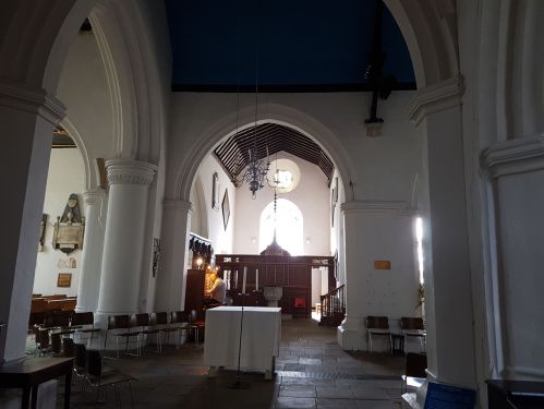 walking the pilgrims way, farnham to guildford, long distance walks in the uk, solo walking for women, farnham castle, the north downs way, churches of england, domesday book town of the england