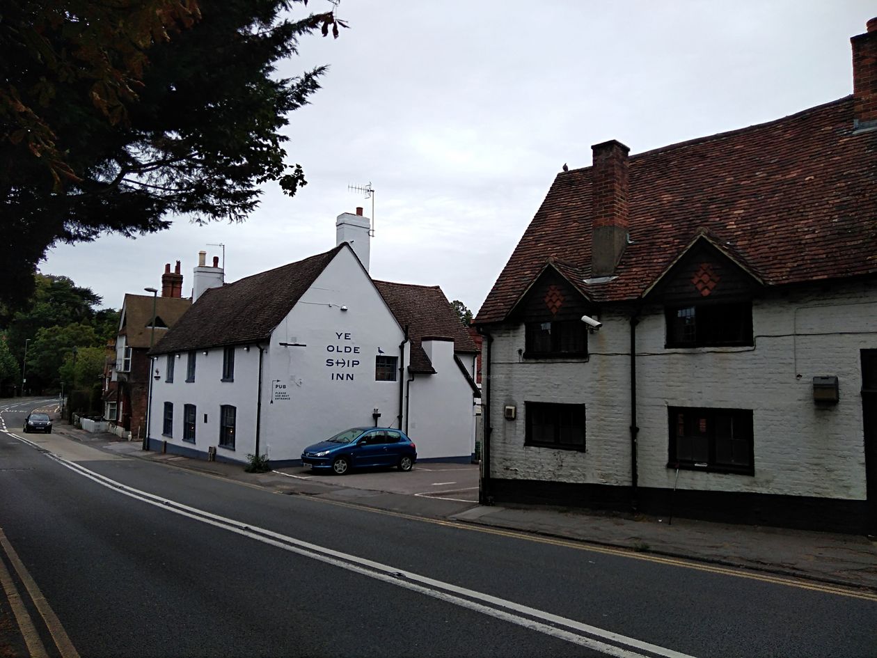 ye olde ship inn st catherines guildford, walking the pilgrims way, the pilgrims way winchester to canterbury, long distance walks england, solo walking for women
