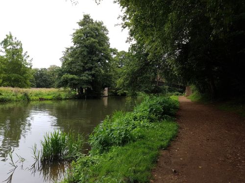river wey, walking the pilgrims way, the pilgrims way winchester to canterbury, long distance walks england, women walking solo