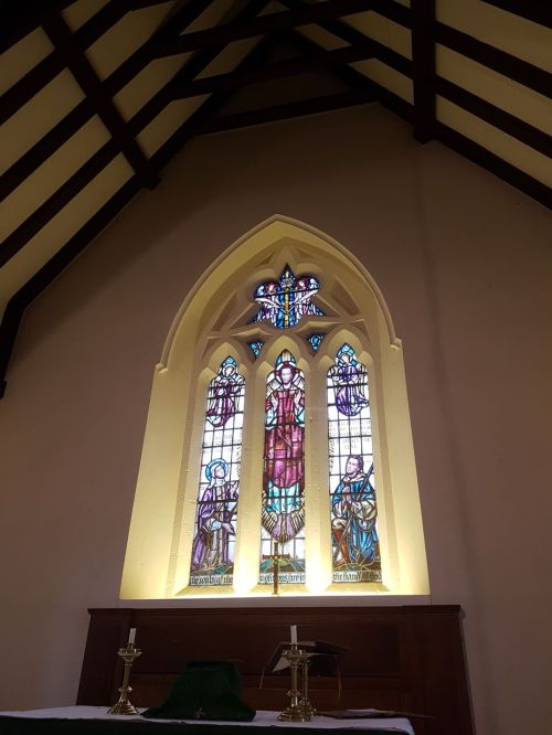 church of st martha on the hill surrey, the north downs way, pilgrims way guildford, river wey, walking the pilgrims way, the pilgrims way winchester to canterbury, long distance walks england, women walking solo