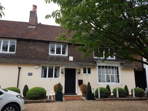 merstham domesday book village, walking the pilgrims way, the pilgrims way winchester to canterbury, long distance walks england, women walking solo, merstham to oxted, the north downs way