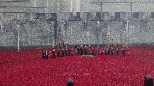 silent soldiers, silent silhouettes, world war one, blood swept lands and seas of red, centenary, lest we forget,