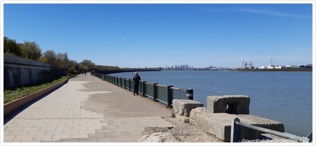 walking the Thames Path