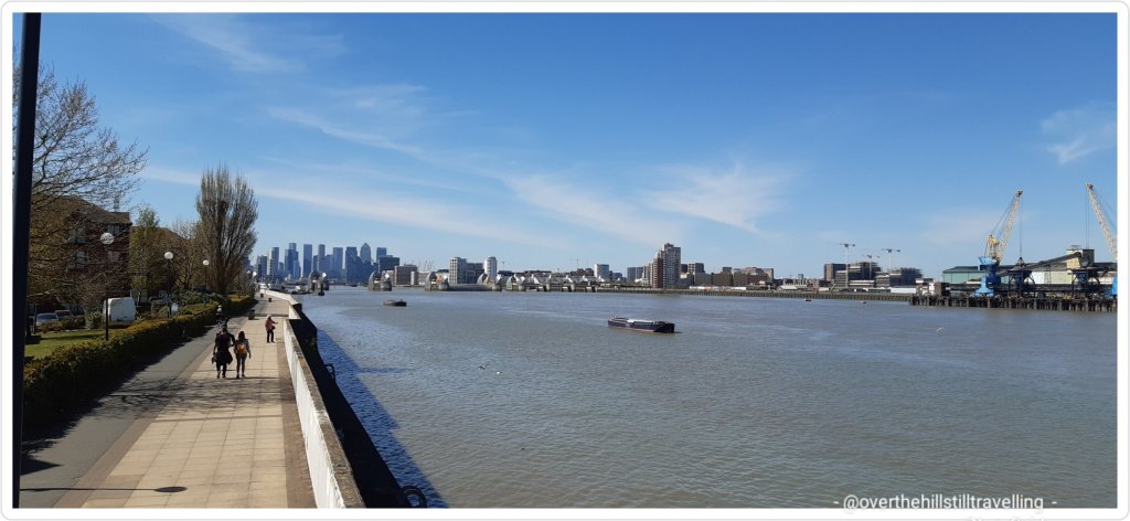 walking the Thames Path