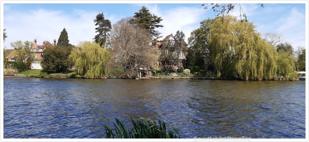 Walking the Thames Path
